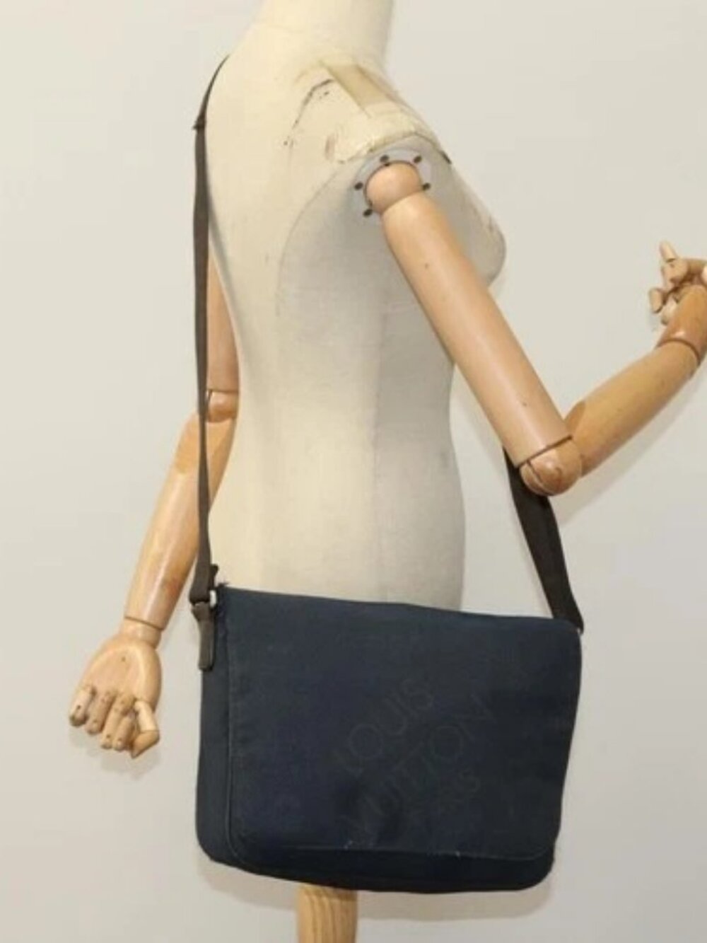 LOUIS VUITTON Damier Geant Petite Message Shoulder Bag Navy N41127 Auth bs21447 - Picture 13 of 15